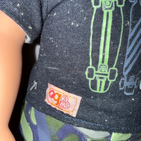 Skateboard Doll with Neon Accents - Picture 3 of 5